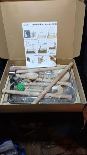 WYunPets Bird Playground Playstand — New in Box